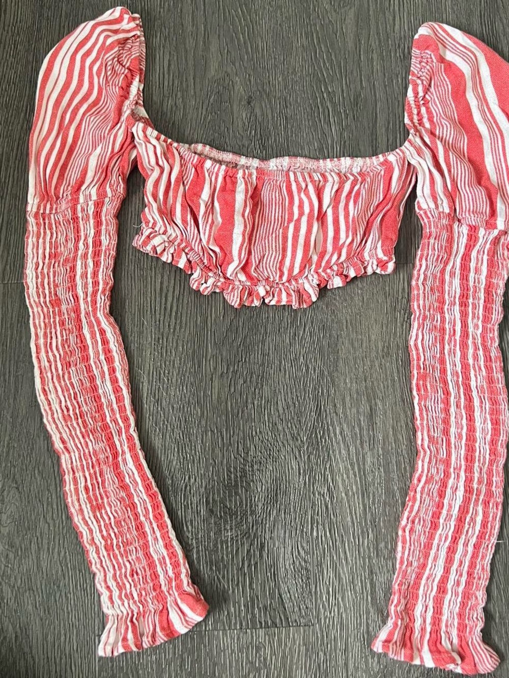 PrettyLittleThing Red and White Striped Long Sleeve Crop Top